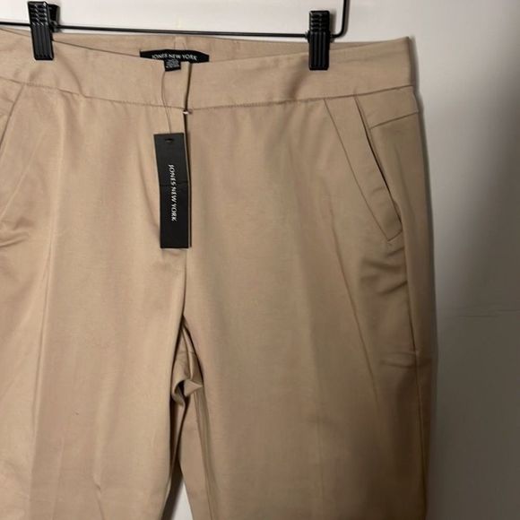*Jones New York satin capri pants - Picture 2 of 5
